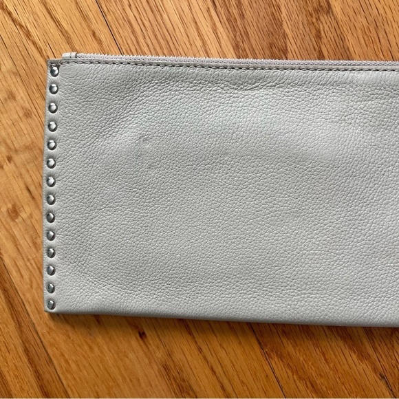 Micheal Kors Astor Silver Studded Cement Gray Wristlet One Size NWT *FLAWED* - Picture 14 of 15